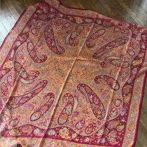 Paisley Patterned Scarf in Red and Pink